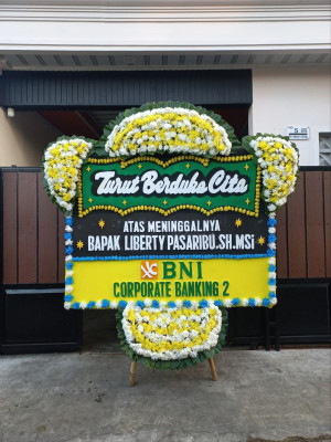 Papan Bunga Duka di Numfor Barat