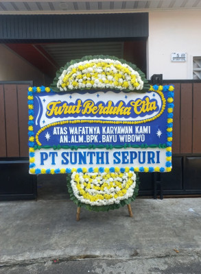 Papan Bunga Duka di Numfor Barat